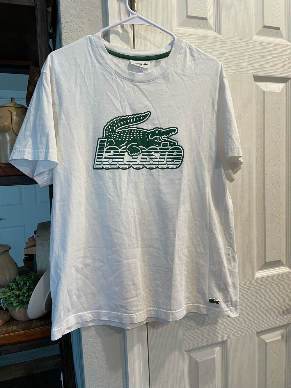 Lacoste regular fit Unisex XL Short sleeve white tee w Green Alligator logo